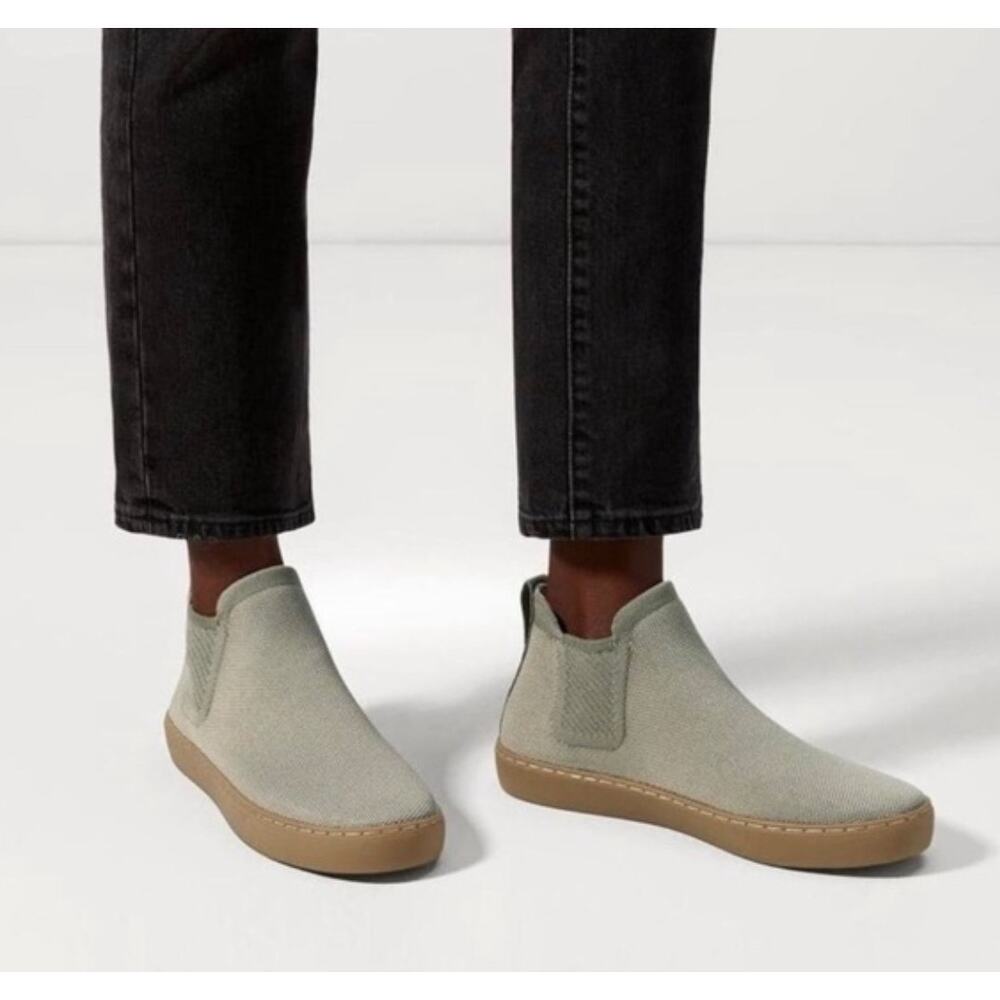 Rothy’s The Chelsea Knit Fabric  Light Sage Boots Slip on Lighwiaght Women’s 8